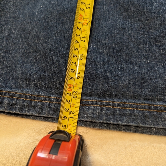 Carroll Reed vintage Denim Skirt. Size 14. 100 % cotton. Side zipper closure. - Picture 7 of 8